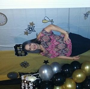 Meet your Posher, Iris