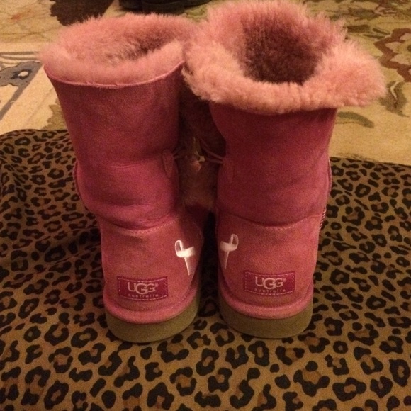 UGG Boots - Picture 2 of 4