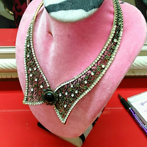 Necklace - Picture 2 of 3