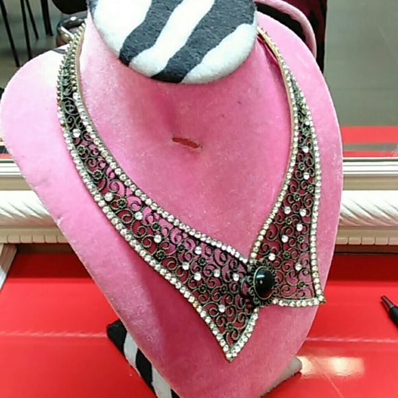 Necklace - Picture 3 of 3