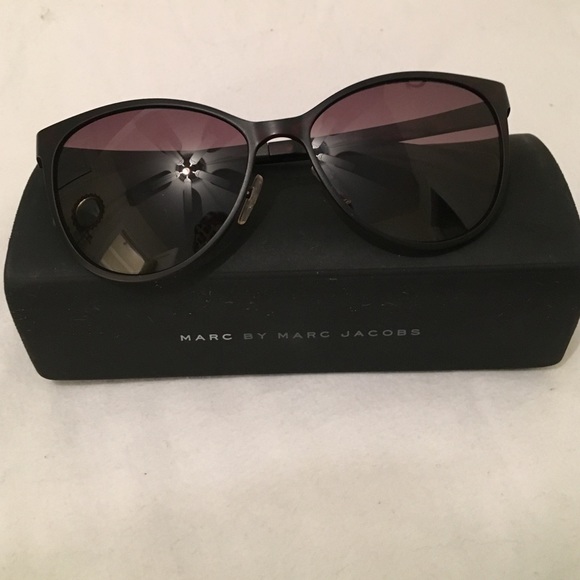 Marc by Marc Jacobs cat eye sunglasses