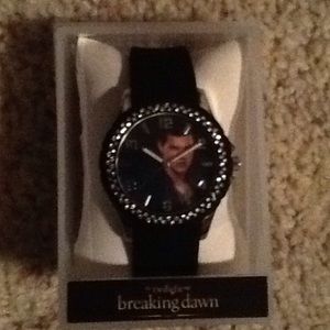 Jacob (Taylor Lautner) watch from breaking dawn