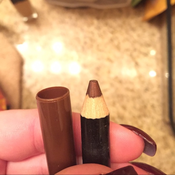 Eyeshadow/Eyeliner bundle 💖 - Picture 2 of 4