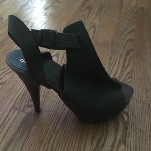 Hunter green shoe 8 1/2