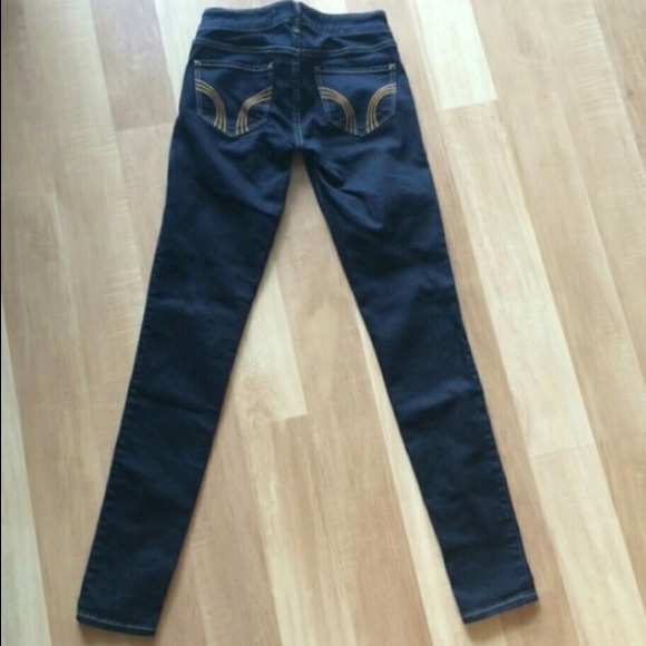 Dark wash Hollister jeans, sz 24