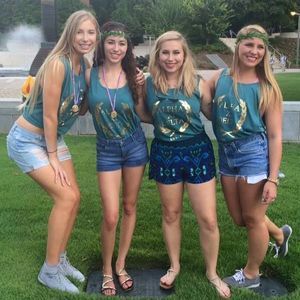 Meet your Posher, Jackie