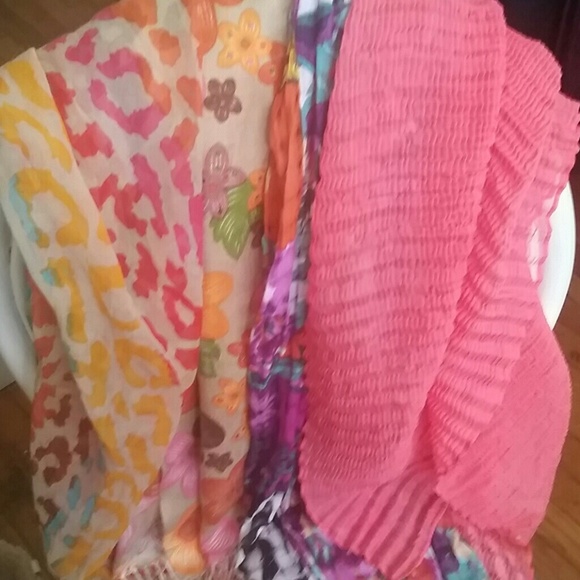 Spring Scarfs- 4 piece Bundle - Picture 1 of 3