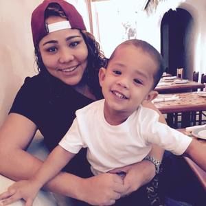 Meet your Posher, Alexandra