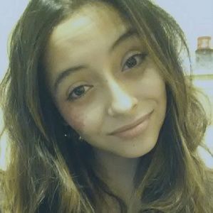 Meet your Posher, Yadira