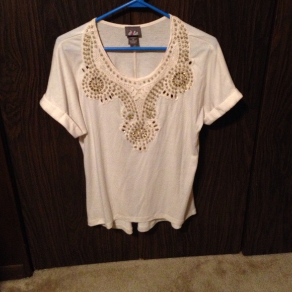 Dots medium size shirt.