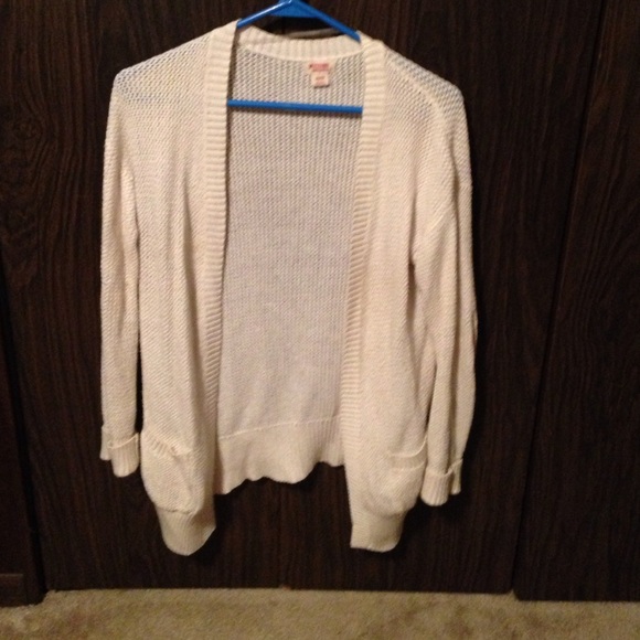 White/cream color size xs