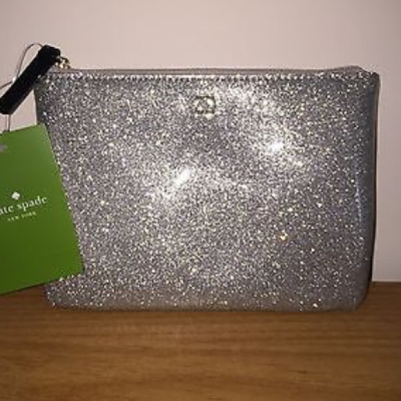 Large silver zip! - Picture 2 of 2