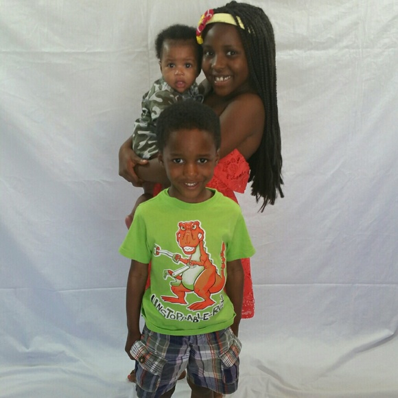 Meet your Posher, Chequita - Picture 3 of 4