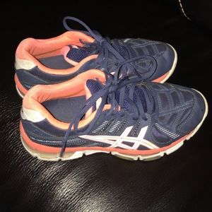 Asics volleyball court shoes