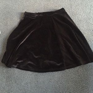 Size 4 H&M black velvet skater skirt
