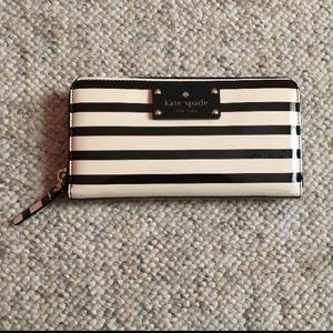 Kate Spade Stripped Wallet