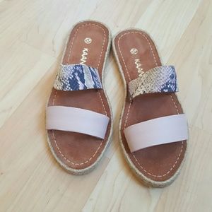 KAANAS Susu Two Band Slides