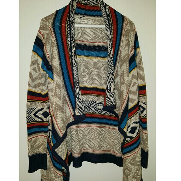 Old Navy Sweaters - OLD NAVY TRIBAL PRINT SWEATER SZ XS