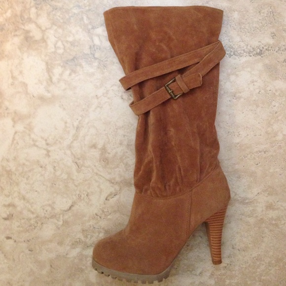 Tan heel boots