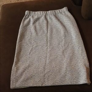 St. John collection skirt, size 4