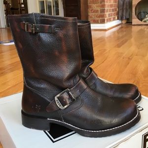 REDUCED! Frye Veronica Shortie sz 9