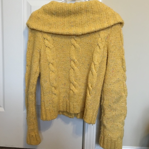 Bebe Sweater - Picture 2 of 3
