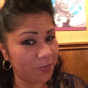 Meet your Posher, Marcia