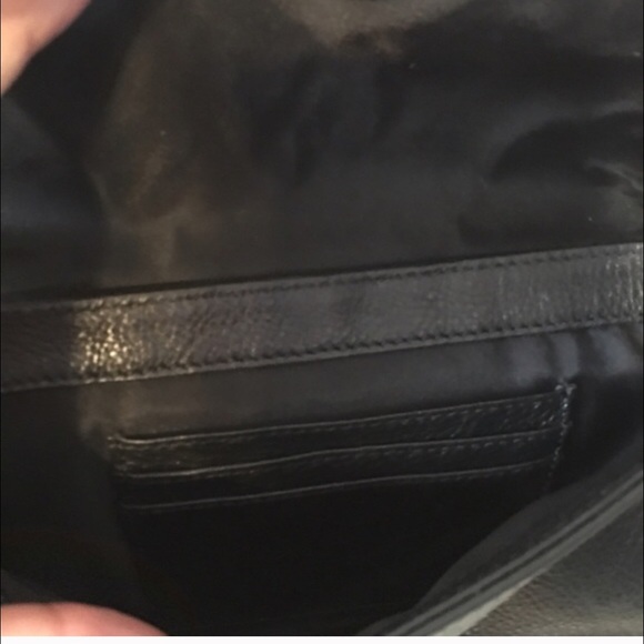 AUTHENTIC Tory Burch Black Crossbody - Picture 3 of 3