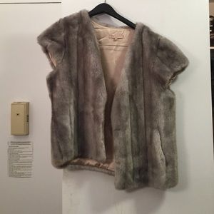 Fur vest