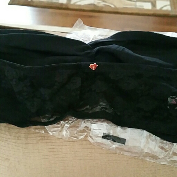 Lacey bandeau - Picture 2 of 2