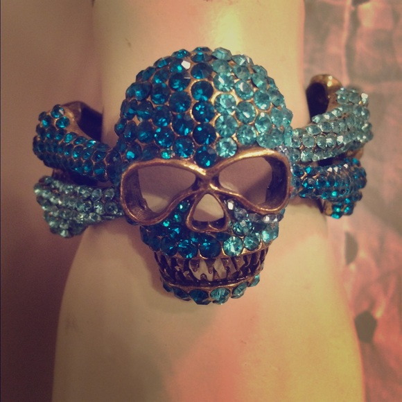 Multicolored rhinestone skull bracelet