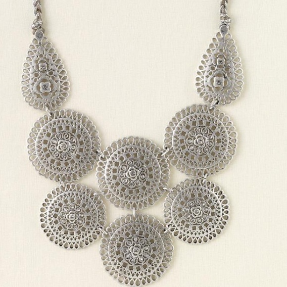 Stella and Dot Medina Bib