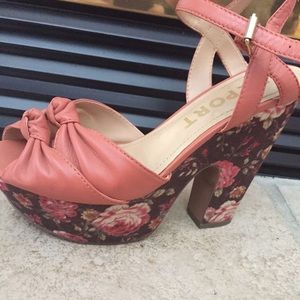 Spring platform shoe