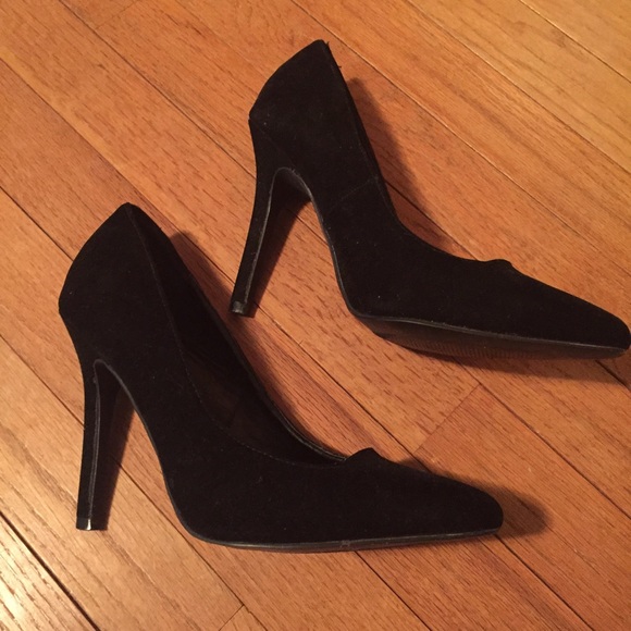 Black Velvet Pointed Toe Heels - Picture 2 of 2