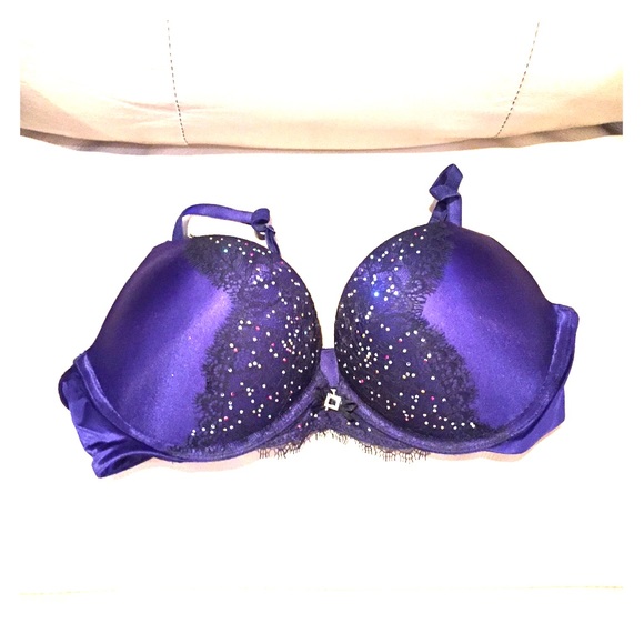 Victoria secret miraculous plunge push up bra