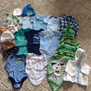 Sold in bundle - Baby boy clothes 0-3 months