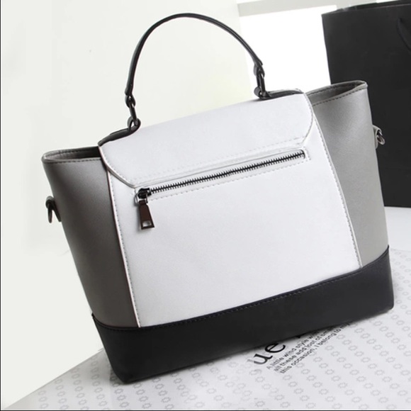 Cute Shoulder Bag - Picture 2 of 4