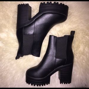 Black Fall/Winter Booties
