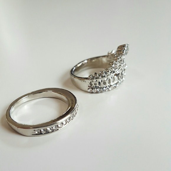 Silver Royal crown ring - Picture 2 of 4