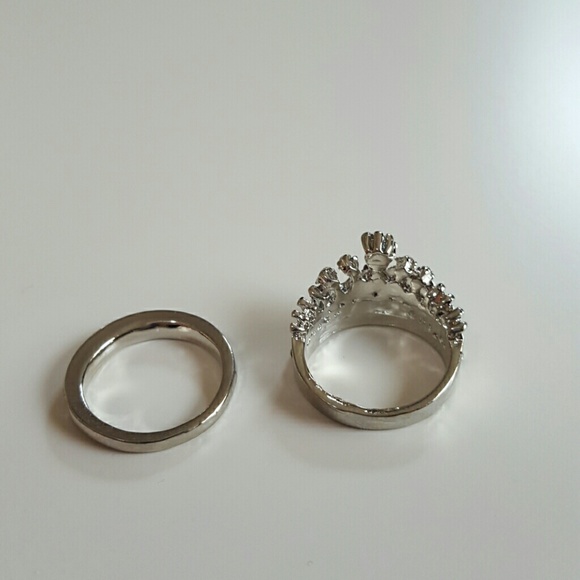 Silver Royal crown ring - Picture 3 of 4