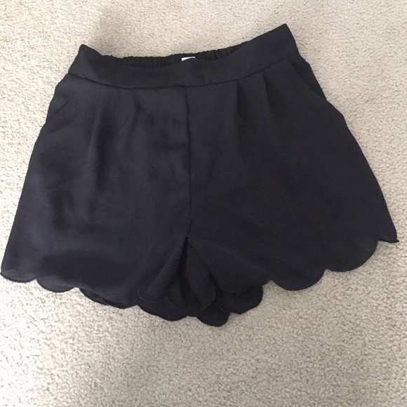 Black Scallop Shorts
