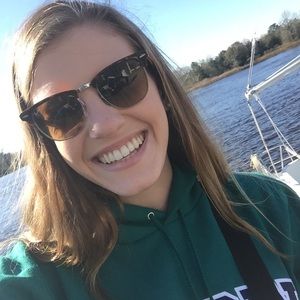 Meet your Posher, Paige