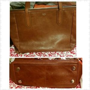 Authentic brown leather fossil bag