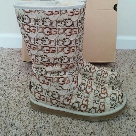 *Rare* Uggs - image 2