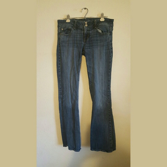 Artist fit ae jeans size 10