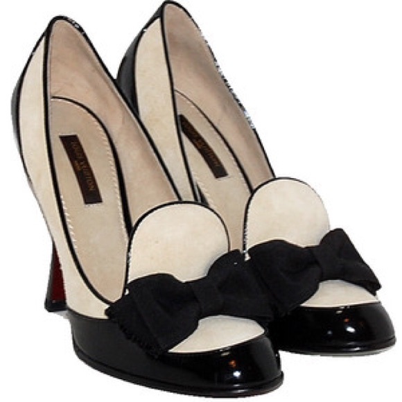 FINAL SALE!! Louis Vuitton Bow Heels