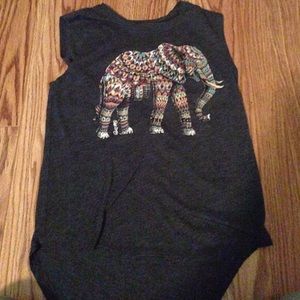 elephant graphic tee tank top😍