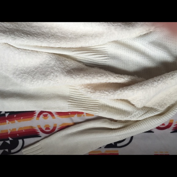 Cardigan - Picture 2 of 2