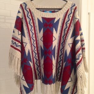 HOLD FOR @fancey 🎀 NWT Tribal Poncho