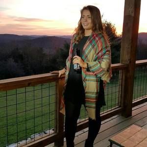 Meet your Posher, Alyse